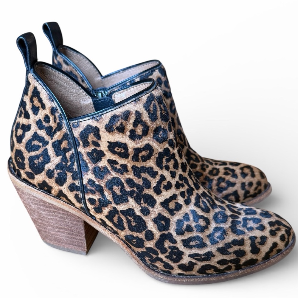 Sofft Tameka Able Ankle Boots Booties Calf Hair Leopard Cheetah Animal Print 7